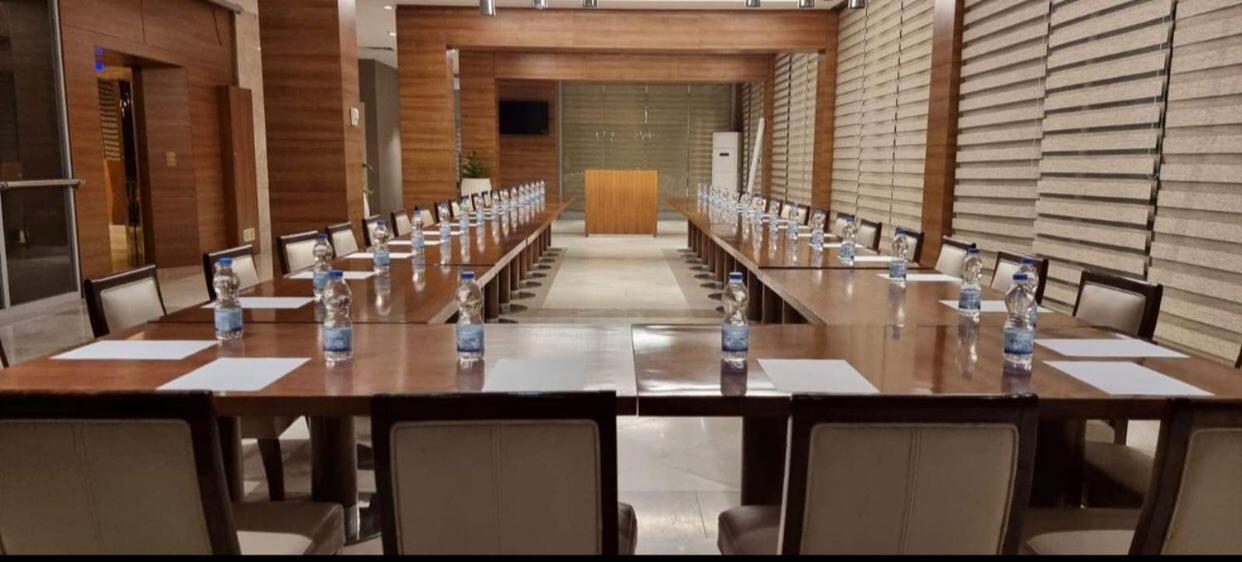 Karbala Rayhaan Hotel & Suites Екстер'єр фото