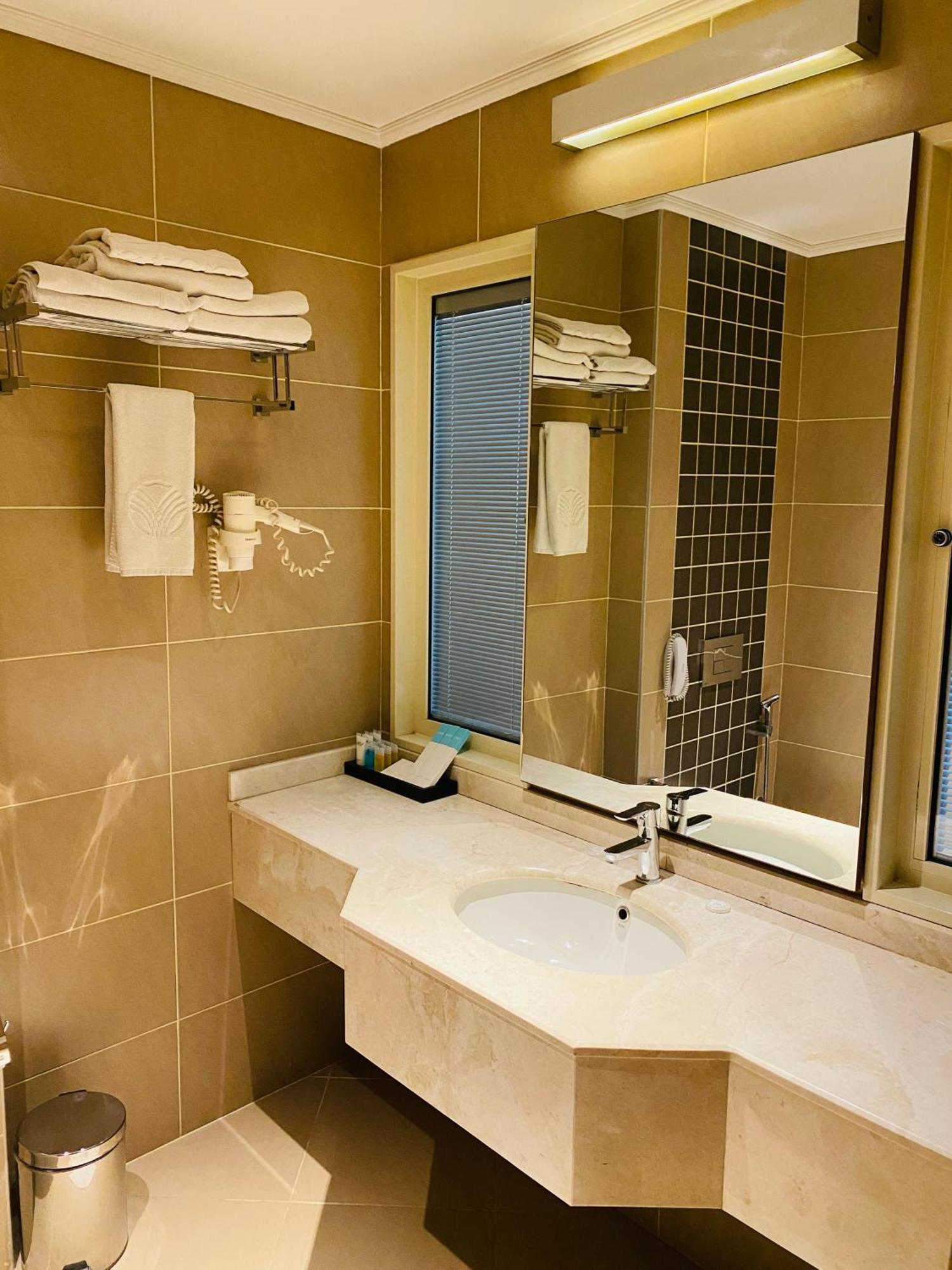 Karbala Rayhaan Hotel & Suites Екстер'єр фото